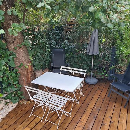 Les Chenes Verts Sommieres Exterior photo